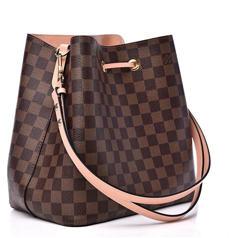 louis vuitton neonoe bag size